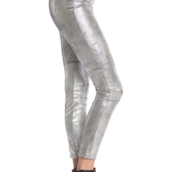 Splendid Metallic Seamed Silver Leggings Pant - Picture 3 of 7